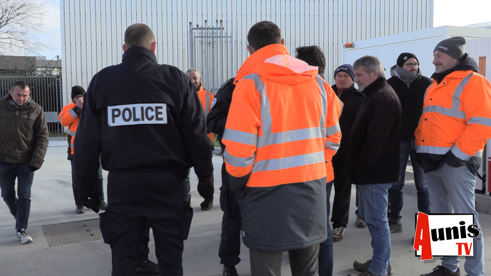 Dépôts de carburant libérés police GNR La Rochelle BTP