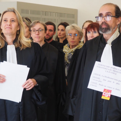 Grève des magistrats à La Rochelle. Fabienne-Averty et Gilles Rosier. (©Yannick-Picard)